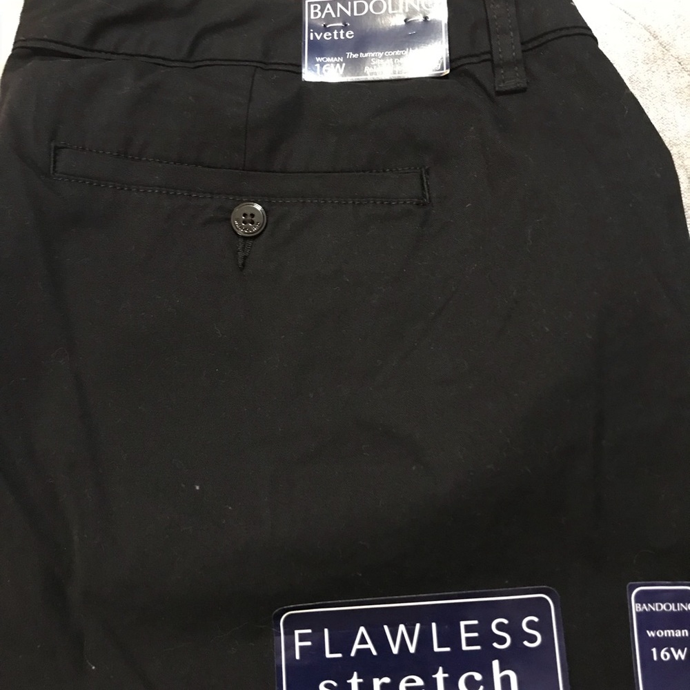 Bandolino Ivette Bermuda shorts size 16w